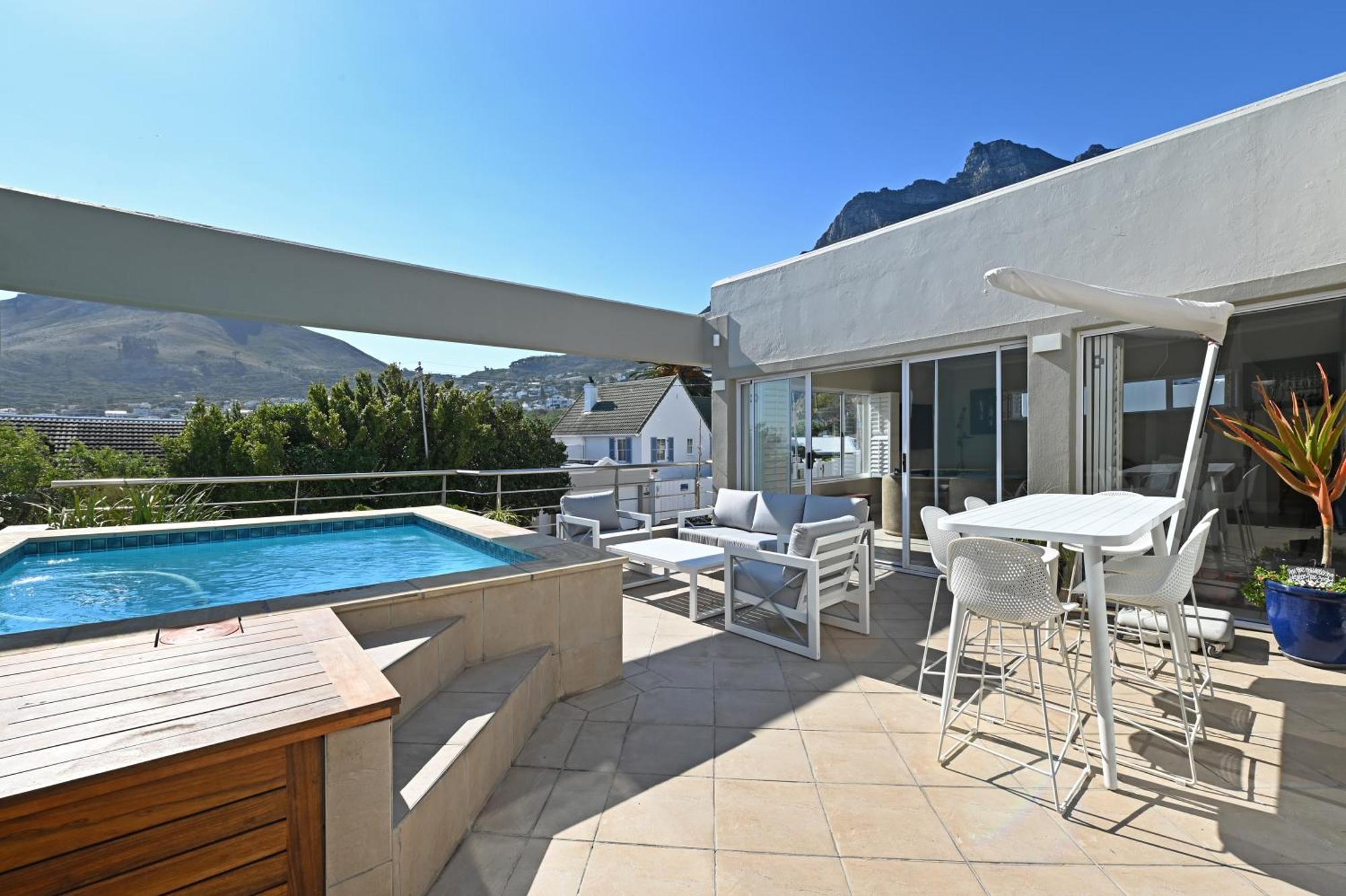 Elegant Camps Bay Villa With Pool 150M To Beach Cape Town Exterior photo